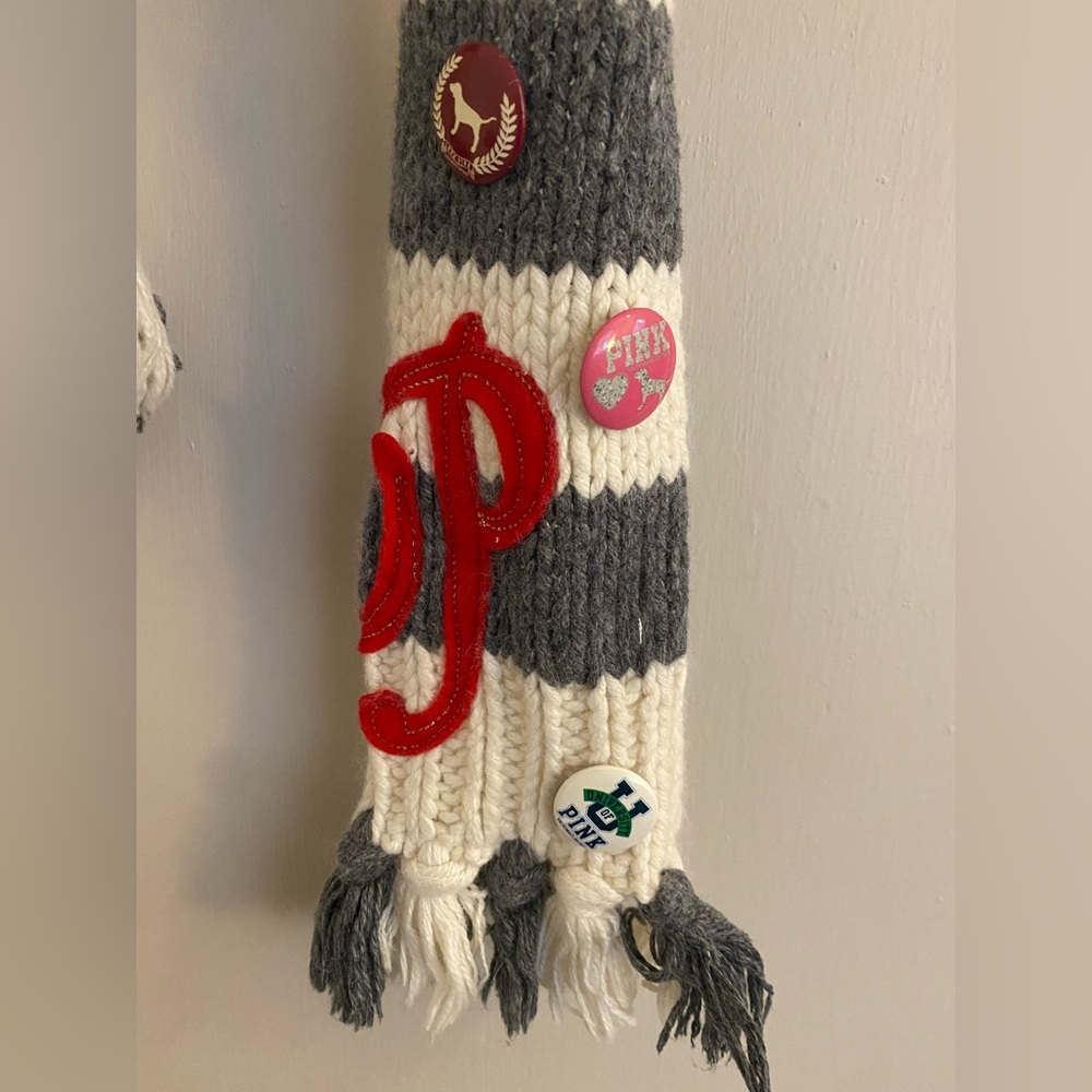 PINK Victoria's Secret Gray and White Striped Scarf - Picture 2 of 4